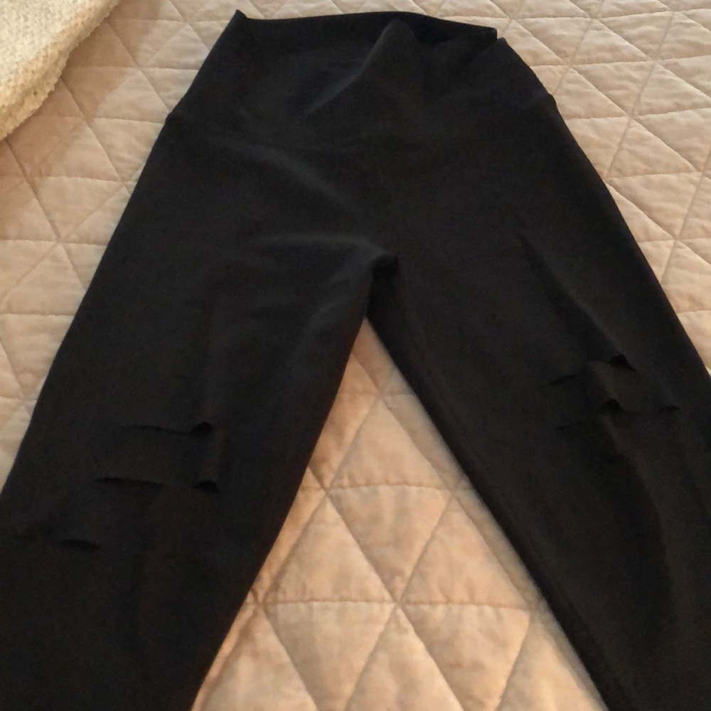 ALO yoga ripped warrior xs